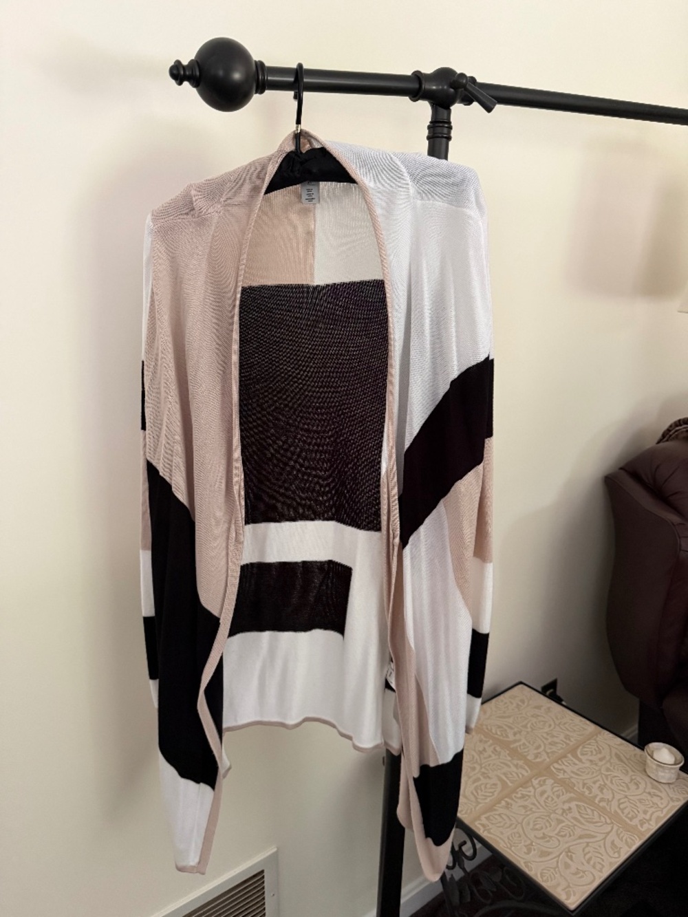 White House Black Market Color block Open Front Cardigan Black White Cream